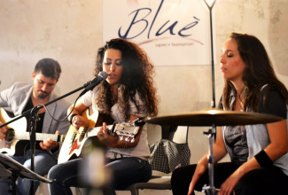 Mara Bosisio Acoustic Trio