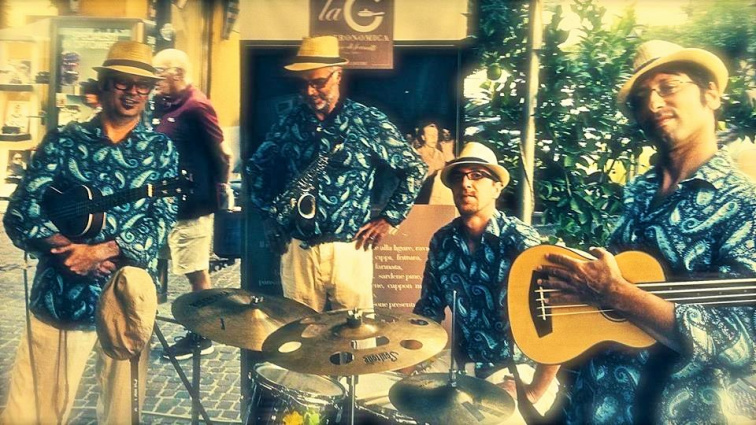 Uke Swing — photo 3