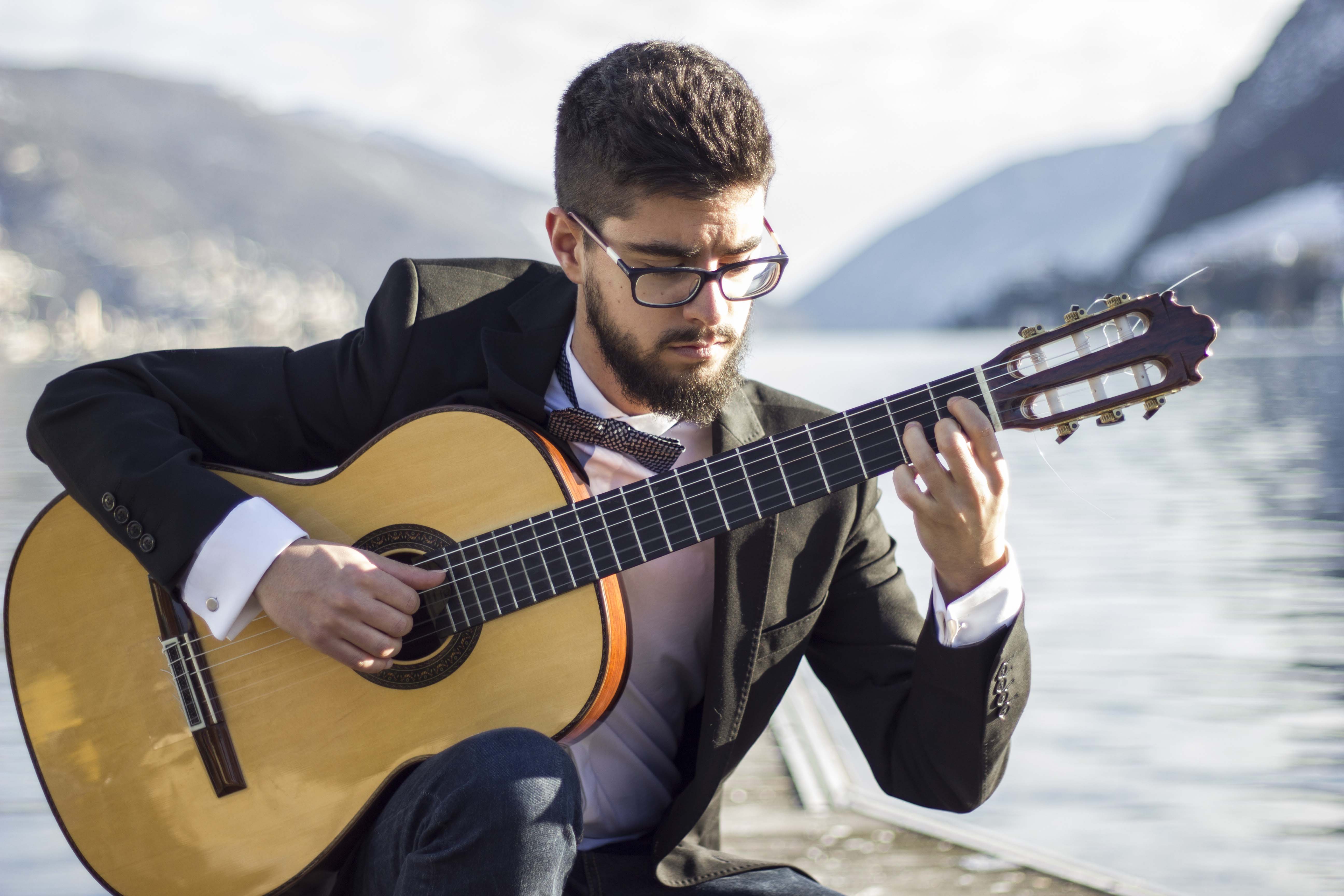 Guitarist — photo 3
