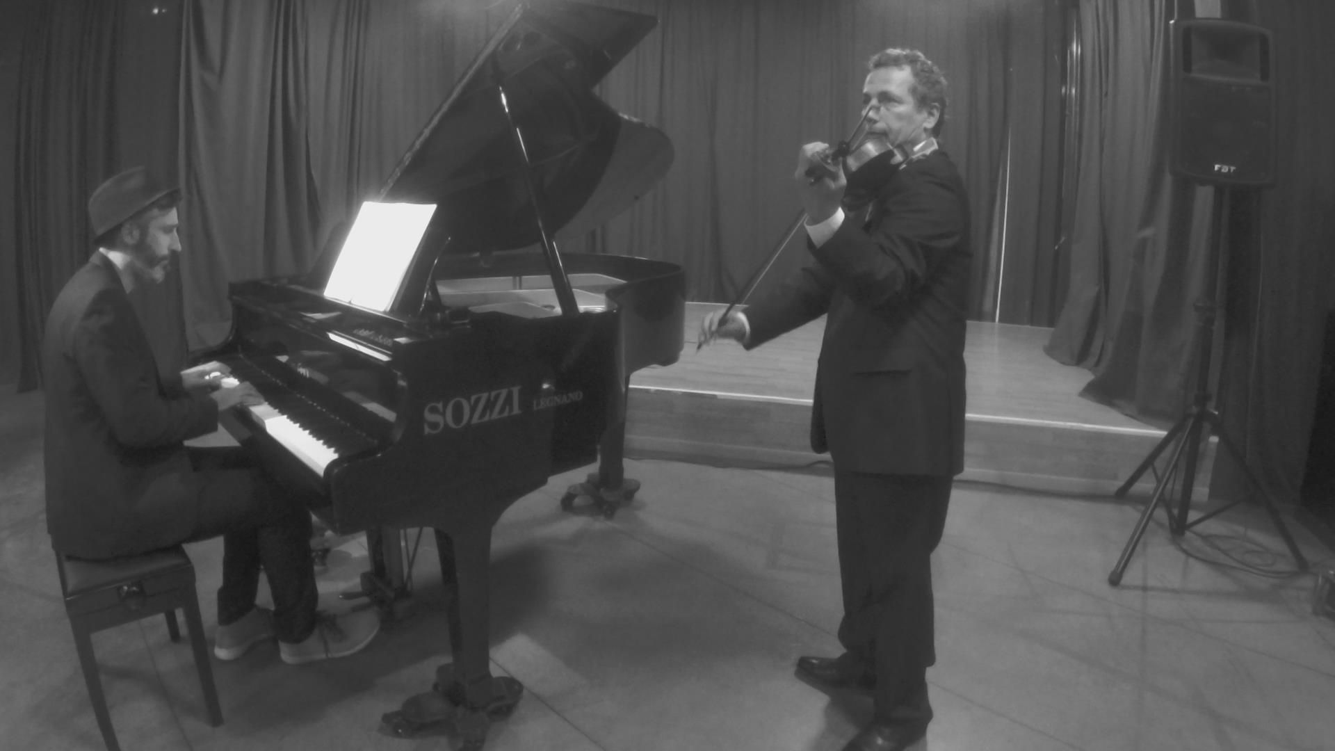 Hot Coffee Duet — photo 2