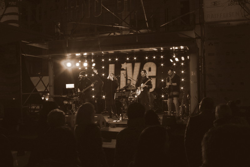 MAD GROOVE and the SOUL DOCTORS — photo 4