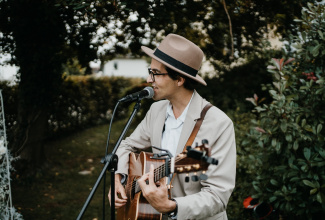 Mr Alboh - singer, musician, songwriter, dj
