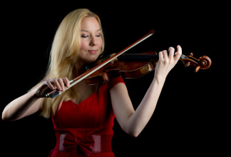 Anna - DUO Classical Violinist/ Violoniste/Geigerin