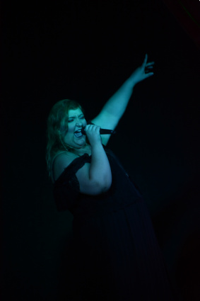 Samantha Live — photo 2