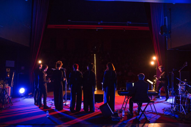 The Gospel Light Vocal Ensemble — photo 5