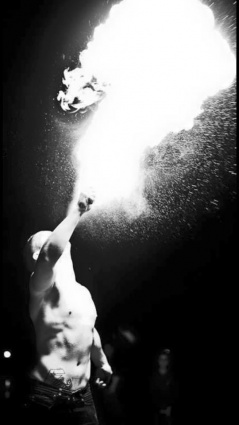 Feuershow, Feuerspucker — photo 9