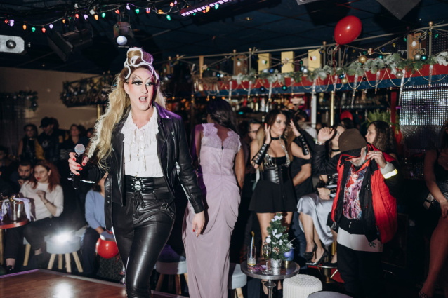 Artiste de Music-Hall/Cabaret Drag Queen — photo 16